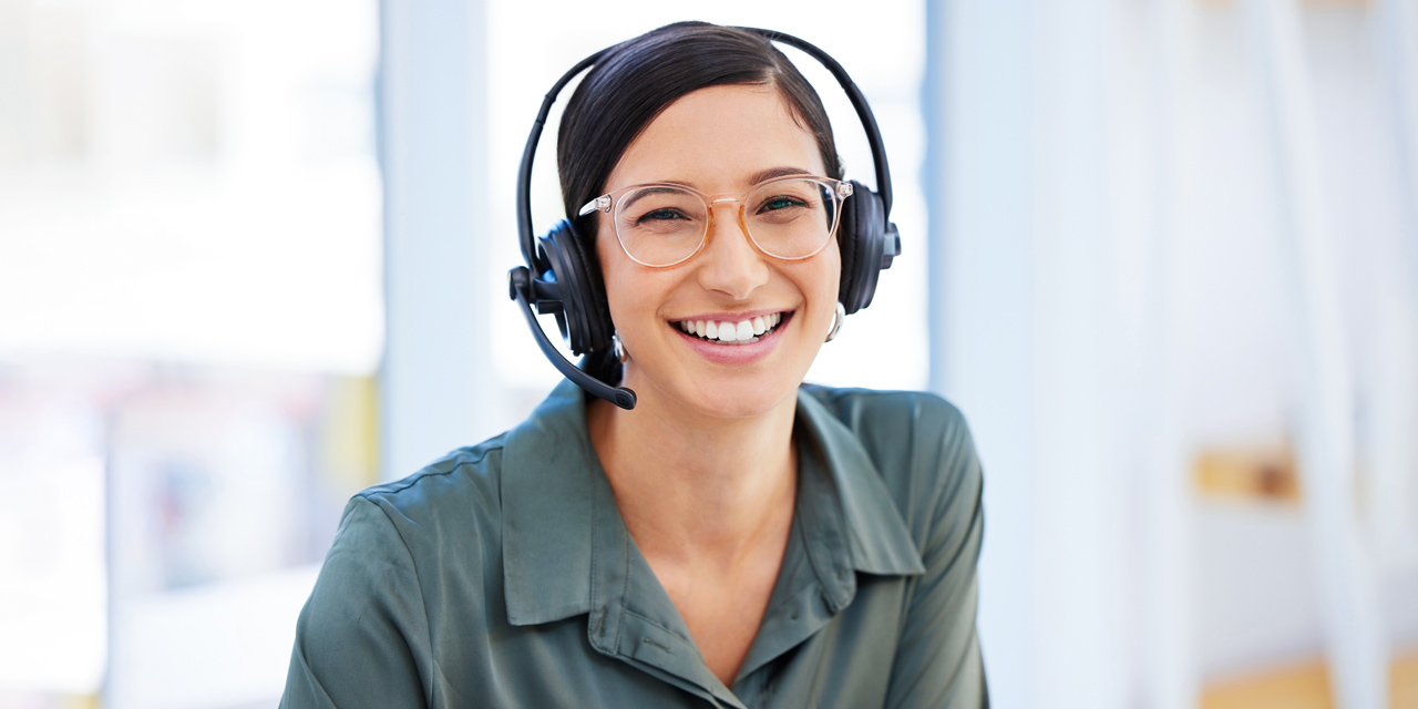 un amable agente de servicio al cliente de CenturyLink que habla español