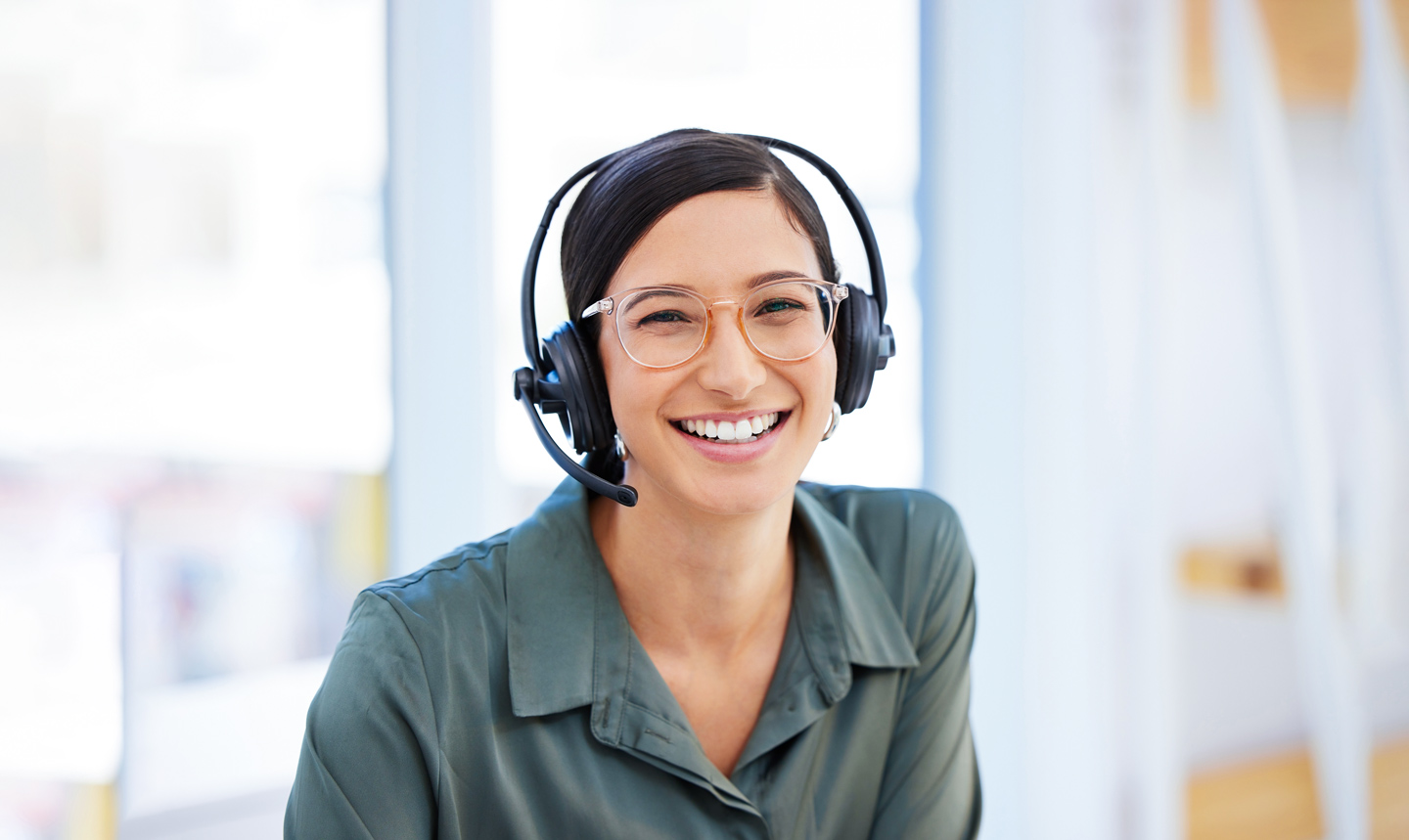 un amable agente de servicio al cliente de CenturyLink que habla español